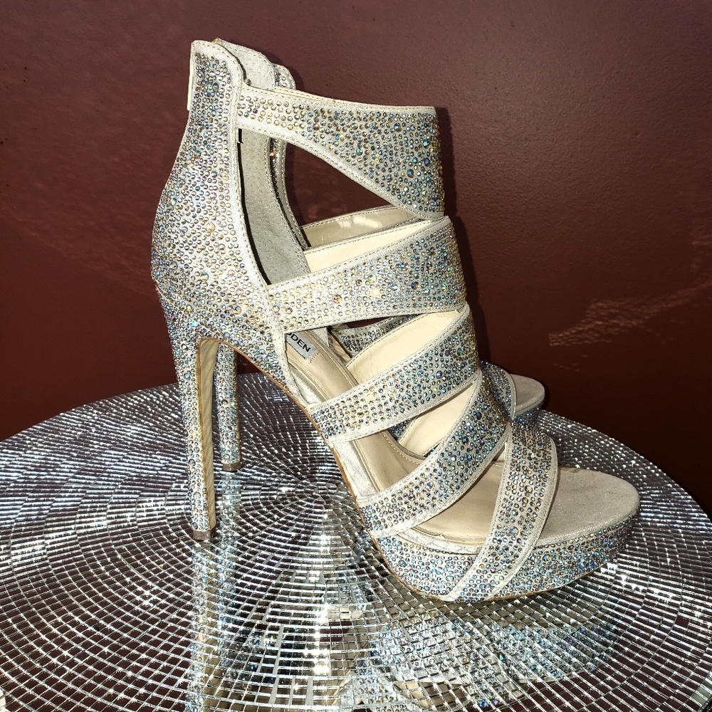 Women's shoes